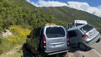 Isparta'da iki otomobil çarpıştı : 1 ölü, 5 yaralı