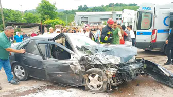 Ordu'da iki otomobil çarpıştı: 5 yaralı
