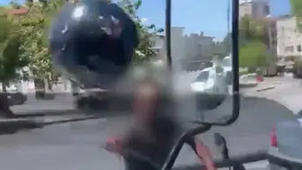 Kayseri'de tartıştığı sürücüye kask fırlatan motosikletliye 405 bin TL ceza