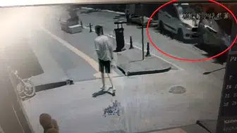 Antalya Manavgat'ta trafik ışıklarında kaza : Yaralanan olmadı