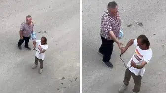 Sakarya’da şaşırtan müdahale : Evde dolaşan yılanı çıplak elle yakaladı