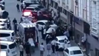 Esenyurt'ta evinin önünde kanlı pusu : Kurşunların hedefi olan genç adam öldü