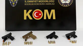 Muğla'da 4 şüpheli ruhsatsız tabancalarla kaçarken yakalandı