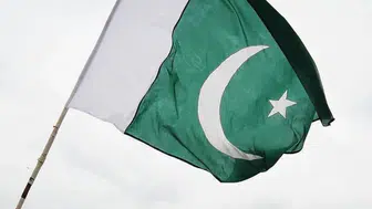 Pakistan'da yolcu otobüsü çukura düştü : 40 kişi hayatını kaybetti