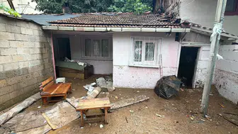 Gebze'de sağanak yağış yaşamı olumsuz etkiledi