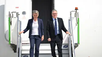İngiltere Başbakanı Starmer, NATO Zirvesi için Ankara'ya geldi