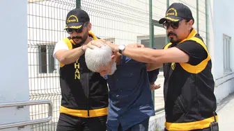 Adana'da 24 yıl hapis cezası bulunan firari çorbasını bırakıp kaçtı