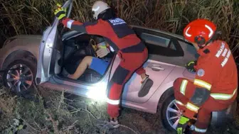 Muğla'da kontrolden çıkan otomobil sulama kanalına uçtu