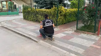 Bursa'da 24 yaşındaki genç, sokakta bacağından vuruldu