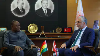 Bakan Işıkhan Gana Çalışma, İşler ve İstihdam Bakanı Pelpuo ile görüştü
