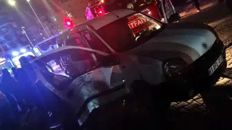 Samsun'da hafif ticari araçla motosiklet çarpıştı: 5 kişi yaralandı