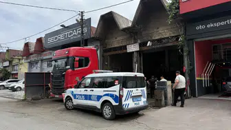 Trabzon'da sanayide tırın yakıt deposu patladı : 1 işçi yaralandı