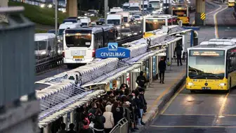 İstanbul'da toplu taşıma ücretlerine yüzde 10 zam yapıldı