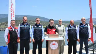 Bakan Yumaklı, Milas'ta su ürünleri üretim tesisini ziyaret etti