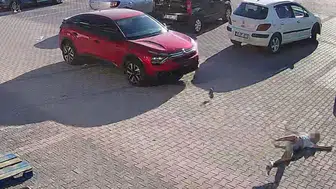 Bursa'da cipin çarptığı 9 yaşındaki çocuk metrelerce sürüklendi