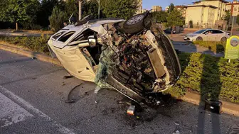 Kayseri'de otomobil ile hafif ticari araç çarpıştı : 4 kişi yaralandı