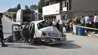 Van'da korkunç kaza : 1 ölü, 4 yaralı