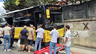 Kartal'da İETT otobüsü elektrik panosuna çarptı