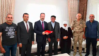 Ardahan Valisi Yamlı'nın ilk ziyareti şehit ailesine oldu