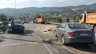 Samsun İlkadım'da zincirleme trafik kazası : 8 araç birbirine girdi, 2 kişi yaralandı