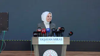 Bakan Göktaş, Erzincan'da Yaşayan Miras Şöleni'ne katıldı