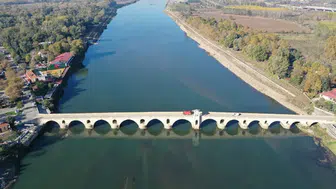 Romanya'da Tuna Nehri alarm veriyor : Su seviyesi 30 yılın en düşük seviyesine indi