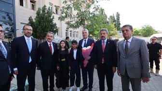 Ticaret Bakanı Ömer Bolat Şırnak'ta : Valilik ziyaretinde yatırım ve sınır ticareti masaya yatırıldı