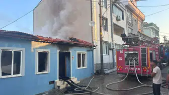 Çanakkale'de işçilerin kaldığı evde yangın : 1 kişi yaralandı