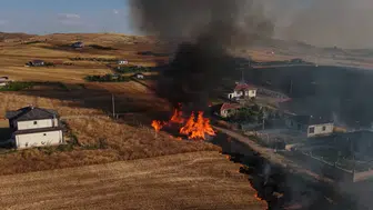 Kırıkkale'de sigara izmariti yangın çıkardı : Alevler ev ve mandıraların yakınına kadar ilerledi
