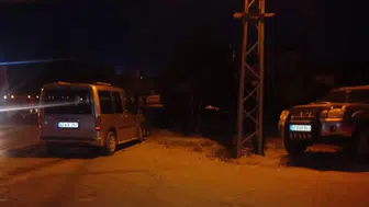 Konya Karapınar'da iki kamyonet çarpıştı : 2 yaralı