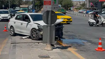 Gaziantep'te 3 otomobil arasında zincirleme trafik kazası
