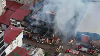 Diyarbakır’da marangoz atölyesinde yangın çıktı : 2 kişi yaralandı