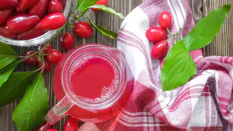 Kızılcık ile yapılabilecek üç efsanevi tarif nedir?