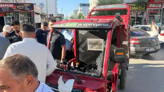 Adıyaman Kahta'da motosiklet ile ticari araç çarpıştı : 1 yaralı