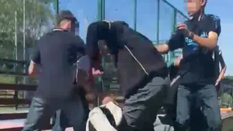 Arnavutköy'deki parkta çocuklar arasında kavga : Şüpheliler polis tarafından yakalandı