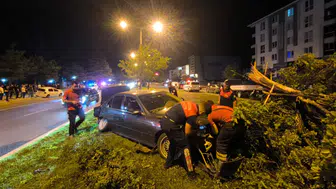 Erzincan'da trafik kazası : Yaralı tedavi altına alındı