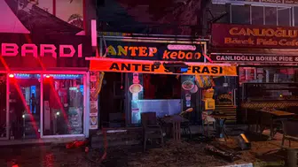 Küçükçekmece'de 5 katlı iş merkezinde korkutan yangın