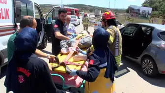Pendik’te kavşakta kaza : 1’i çocuk 2 kişi yaralandı