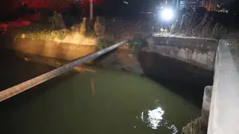 İzmir Menemen'de sulama kanalında akıntıya kapılan çocuklardan biri boğuldu, diğeri kurtarıldı