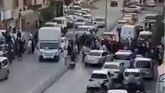 Adana'da husumetlilerine ateş açan saldırgan yoldan geçen genci katletti