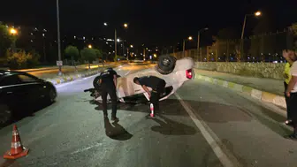 Van'da otomobil takla attı, 2 kişi yaralandı