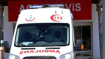 Kars'ta acı olay : Salıncak ipi boynuna dolanan çocuk hayatını kaybetti