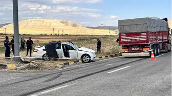 Çankırı'da kamyon ve otomobil çarpıştı : 3 ölü