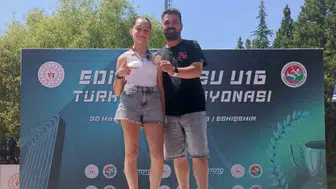 Alya Gül Keskin, U16 Türkiye Şampiyonu oldu