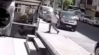 Şanlıurfa'da evinin önünde silahlı saldırı
