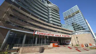 CHP’de 4 il başkanı görevden alındı