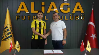 Aliağa FK, Adnan Karahisar'ı renklerine bağladı