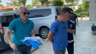 Boşanma aşamasındaki eşini bıçakla yaraladı ! Koca tutuklanarak cezaevine gönderildi