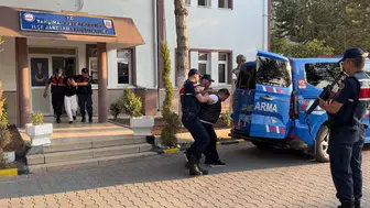 Kırıkkale'de jandarma ekiplerinden 3 ayrı operasyon : 3 tutuklama
