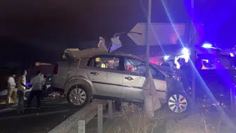 Malatya'da kontrolden çıkan otomobil refüje çarptı : 1 ölü